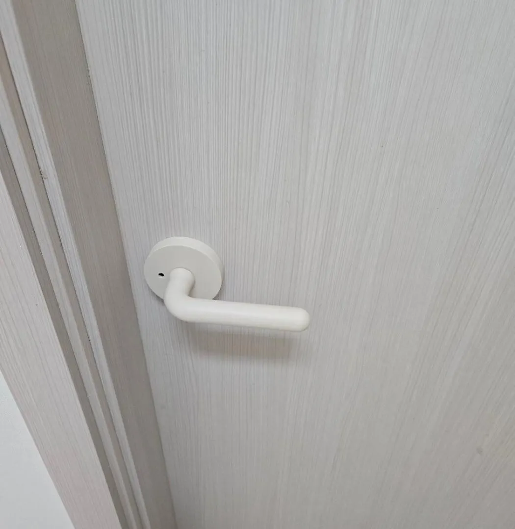 Apartment # Special Hotpl Central Location & Gwangalli Beach 3-Minute Walk & Mountain View Busan