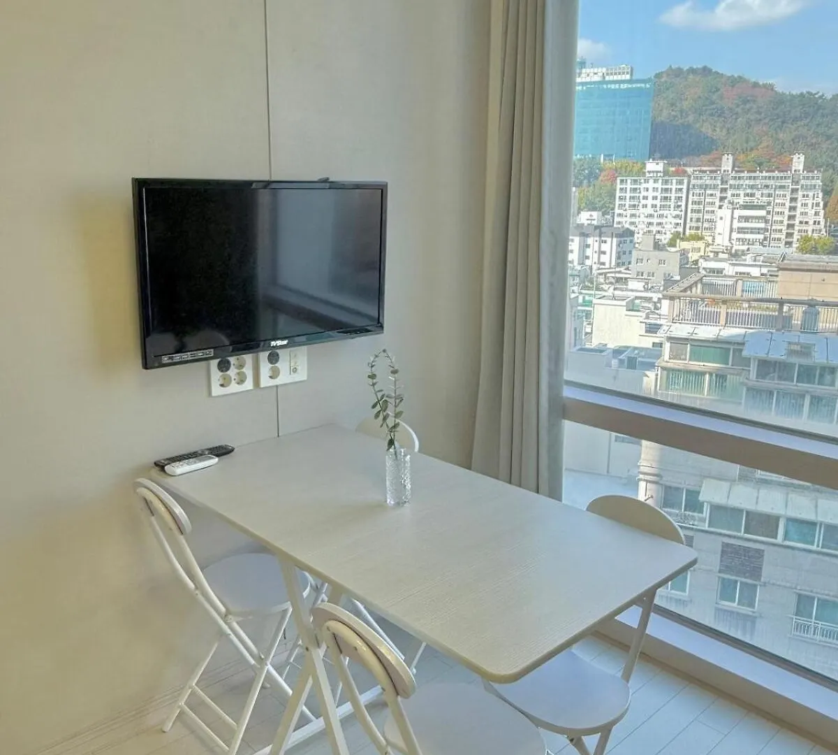 # Special Hotpl Central Location & Gwangalli Beach 3-Minute Walk & Mountain View Busan